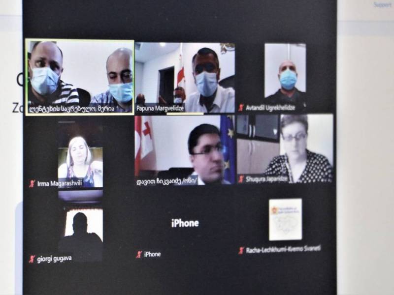 სახელმწიფო რწმუნებულმა პაპუნა მარგველიძემ სამხარეო საკონსულტაციო საბჭოს სხდომა...